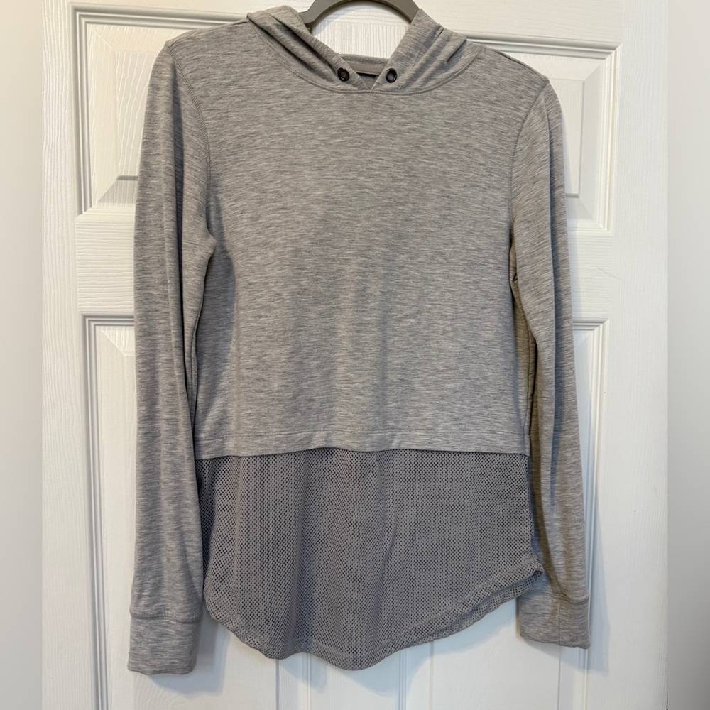 Gray Long Sleeve Athletic Top with Mesh Detail - Size S